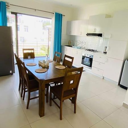 Beach Apartment Flic en Flac Bagian luar foto
