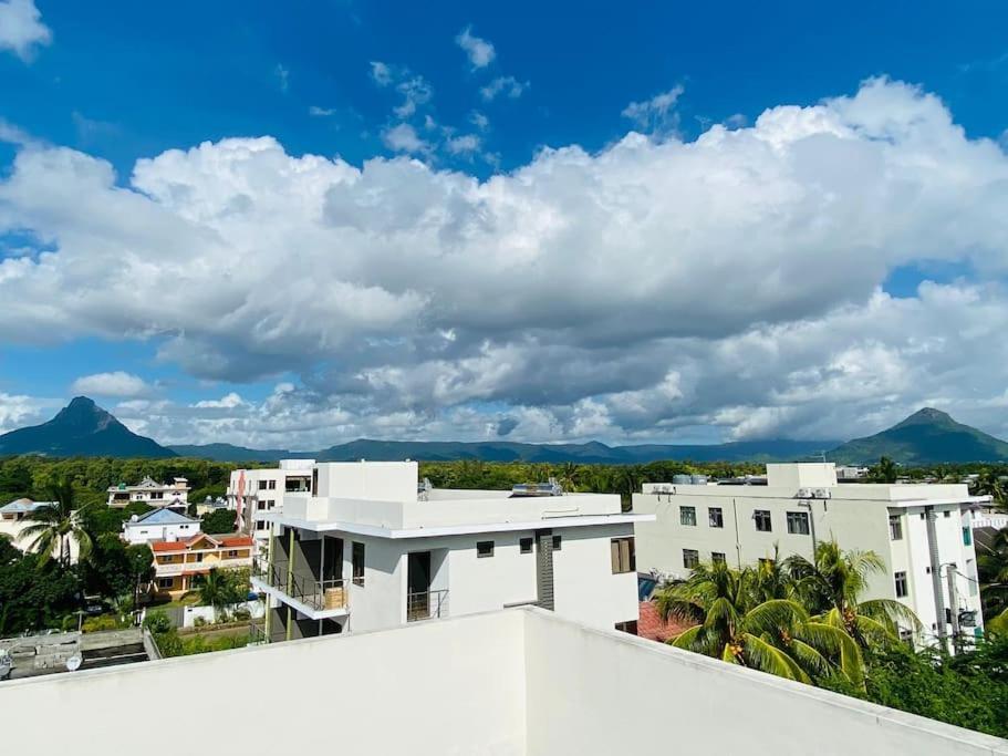 Beach Apartment Flic en Flac Bagian luar foto