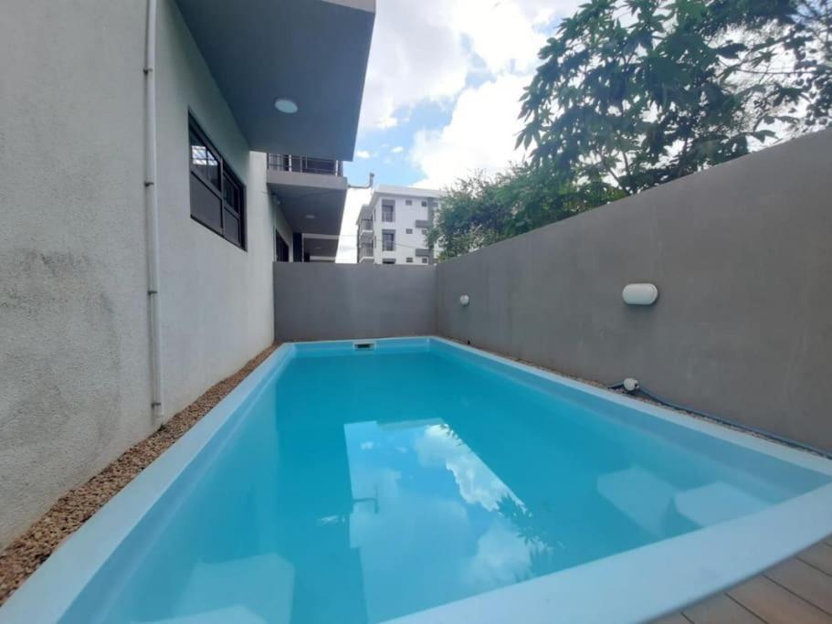Beach Apartment Flic en Flac Bagian luar foto