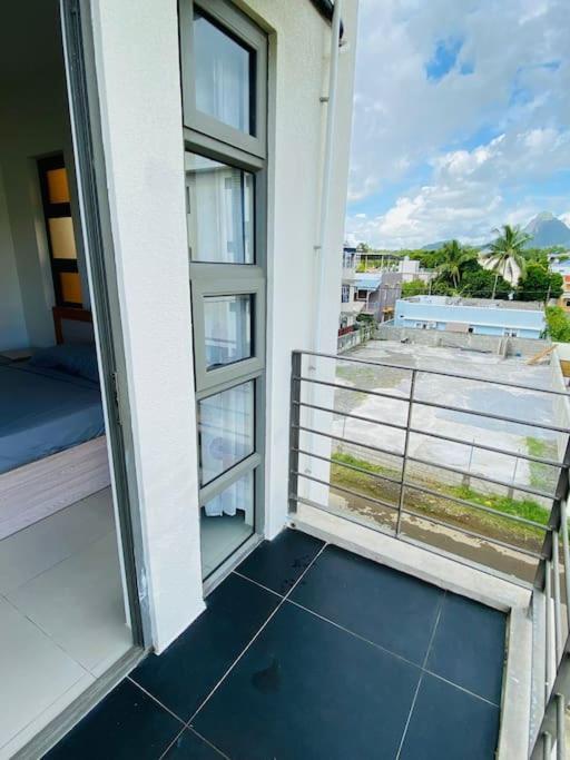 Beach Apartment Flic en Flac Bagian luar foto